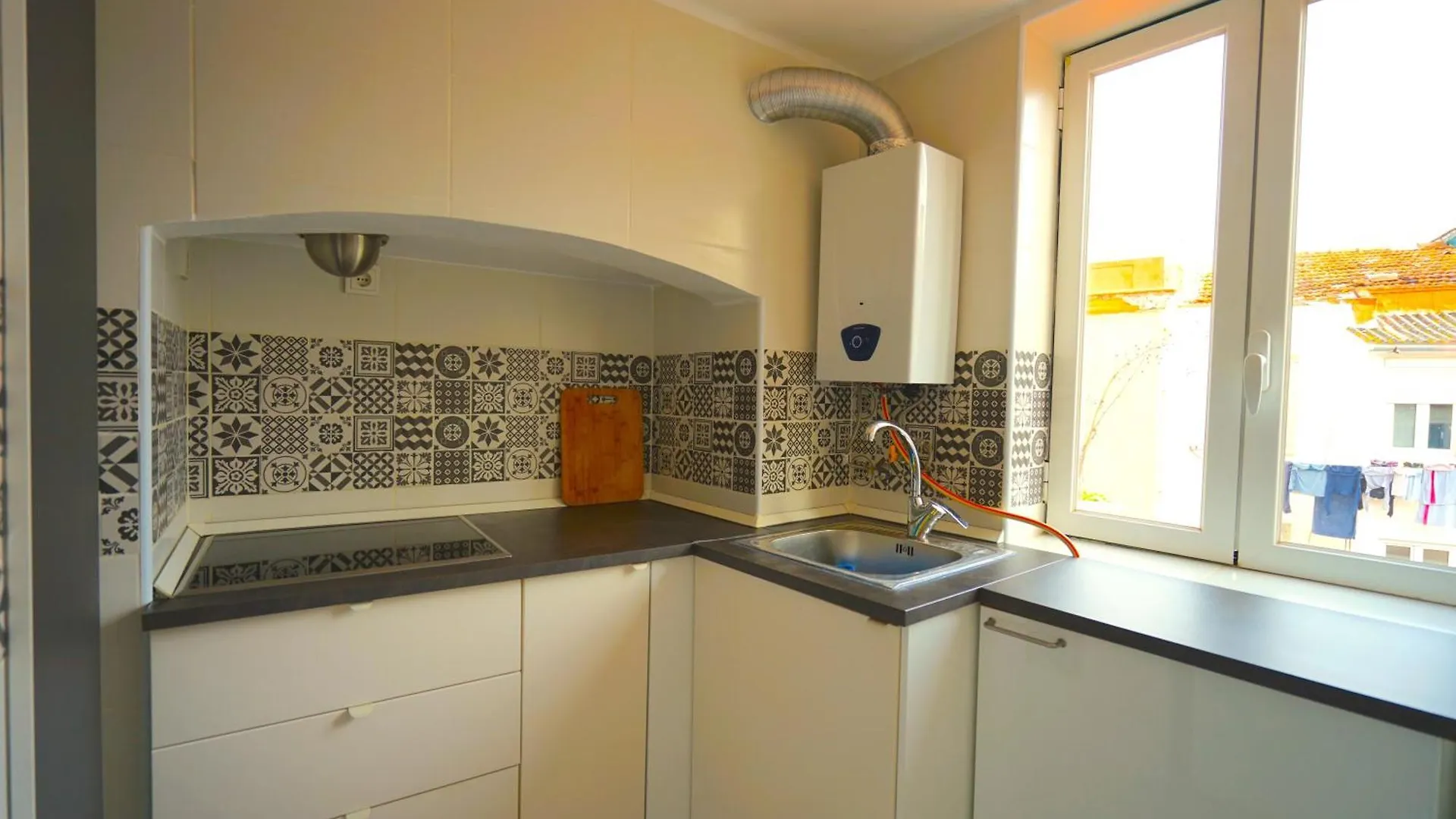 Cruz Cozy Apartment 2º Lisbon