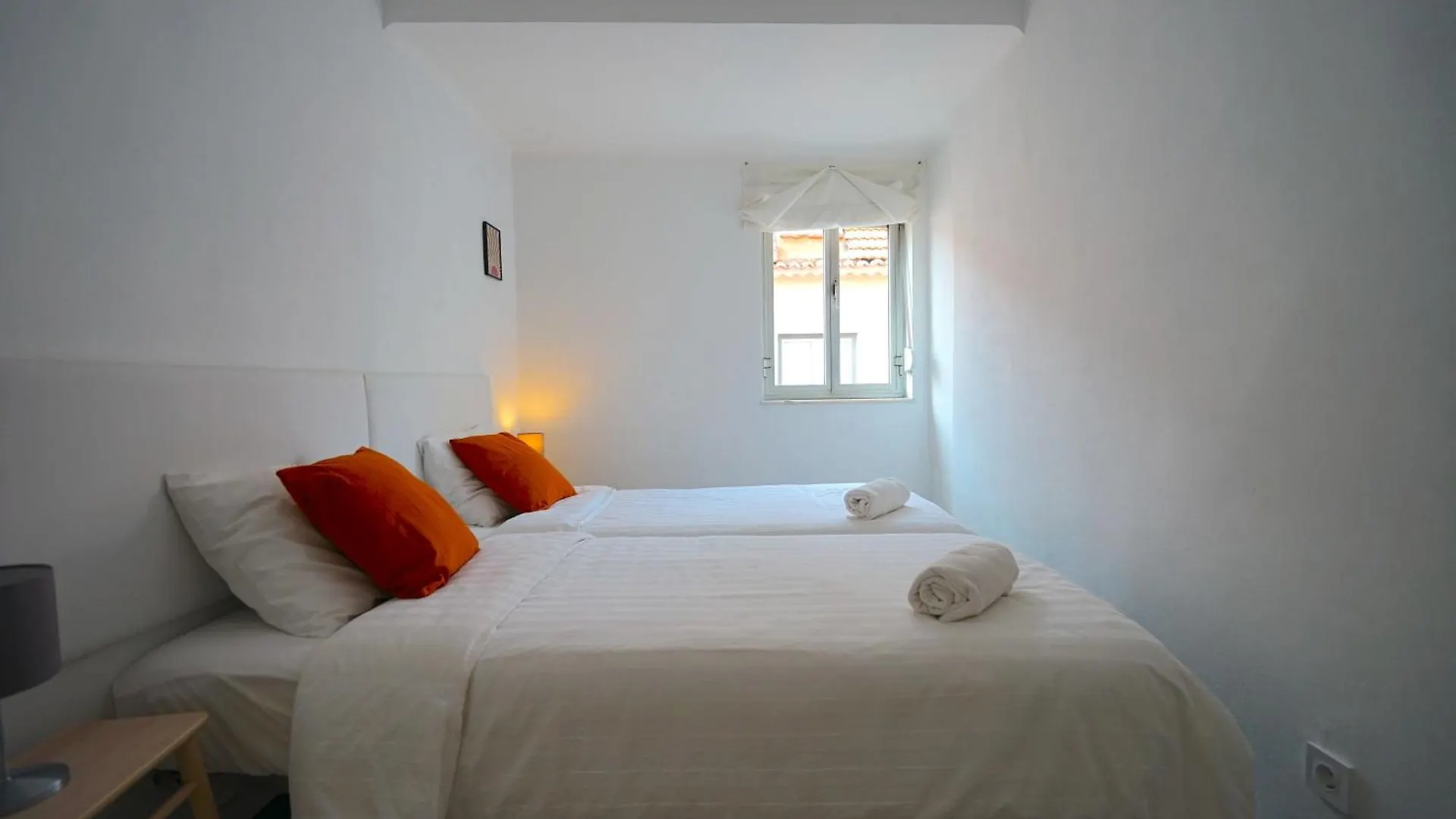 Cruz Cozy Apartment 2º Lisbon Portugal
