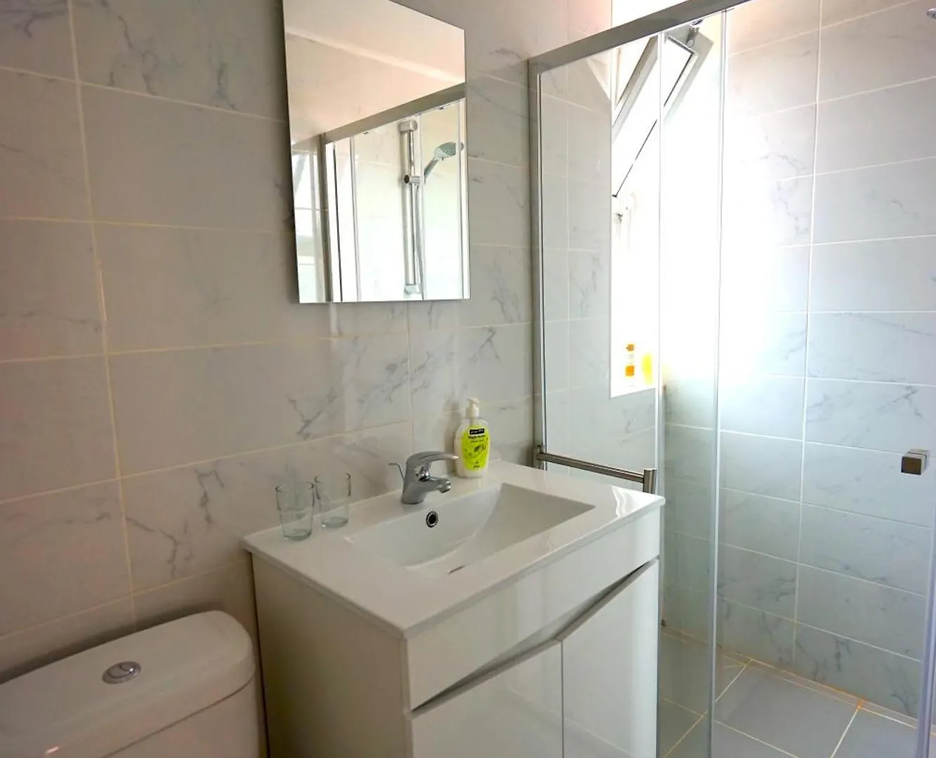 Cruz Cozy Apartment 2º Lisboa 0*,