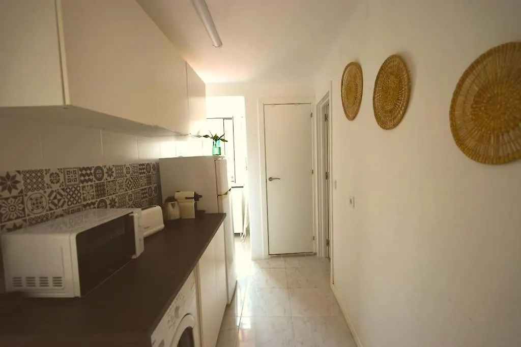 Cruz Cozy Apartment 2º Lisbon Portugal